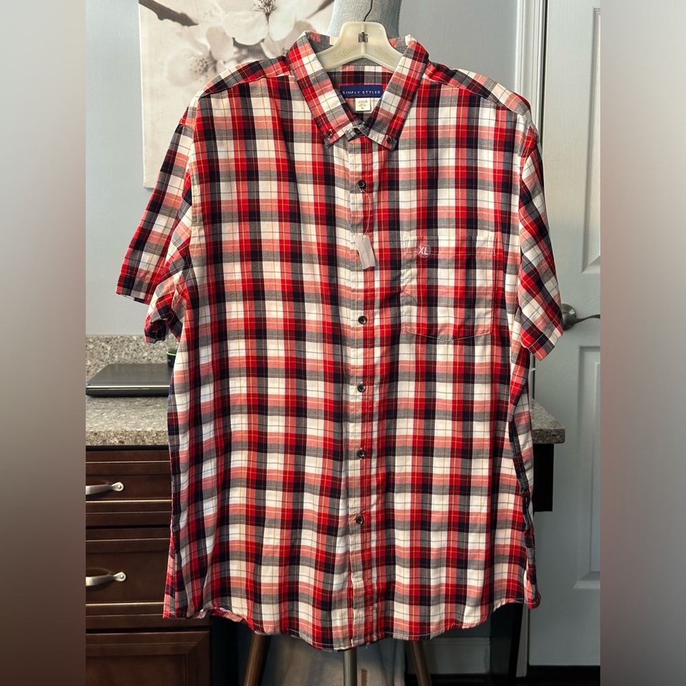 New NWT Simply Styled men’s short sleeve button up plaid shirt size XL